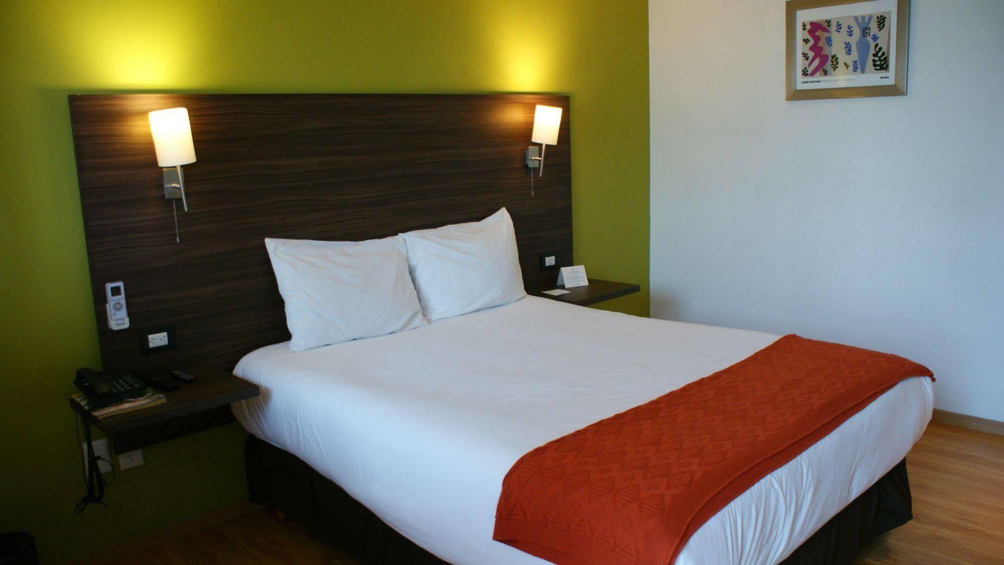 El Hotel Business Class - Zamora Centro エクステリア 写真